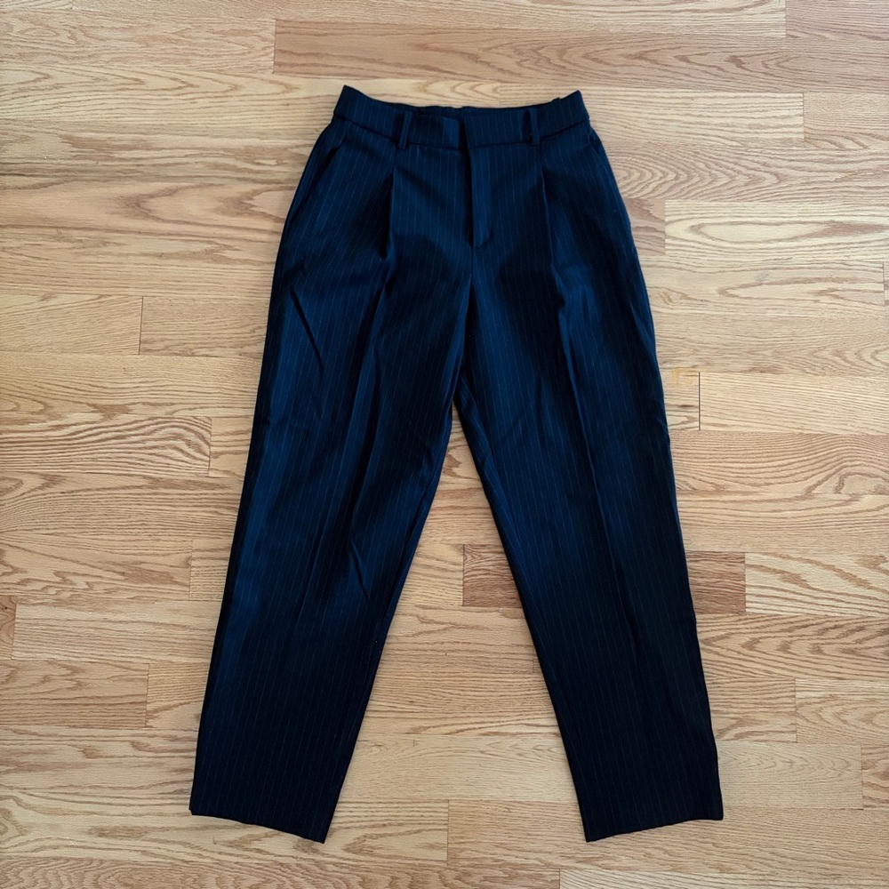 Uniqlo HEATTECH Pleated Tapered Pants (Stripe) Navy Size S